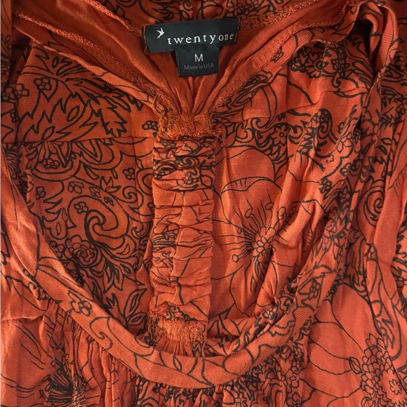 Twenty One Rust Floral Top - Picture 3 of 3